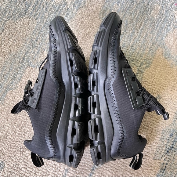 ON CLOUD CLOUDAWAY TRAINERS SNEAKER ALL BLACK SIZE 9 EUC - Picture 10 of 12